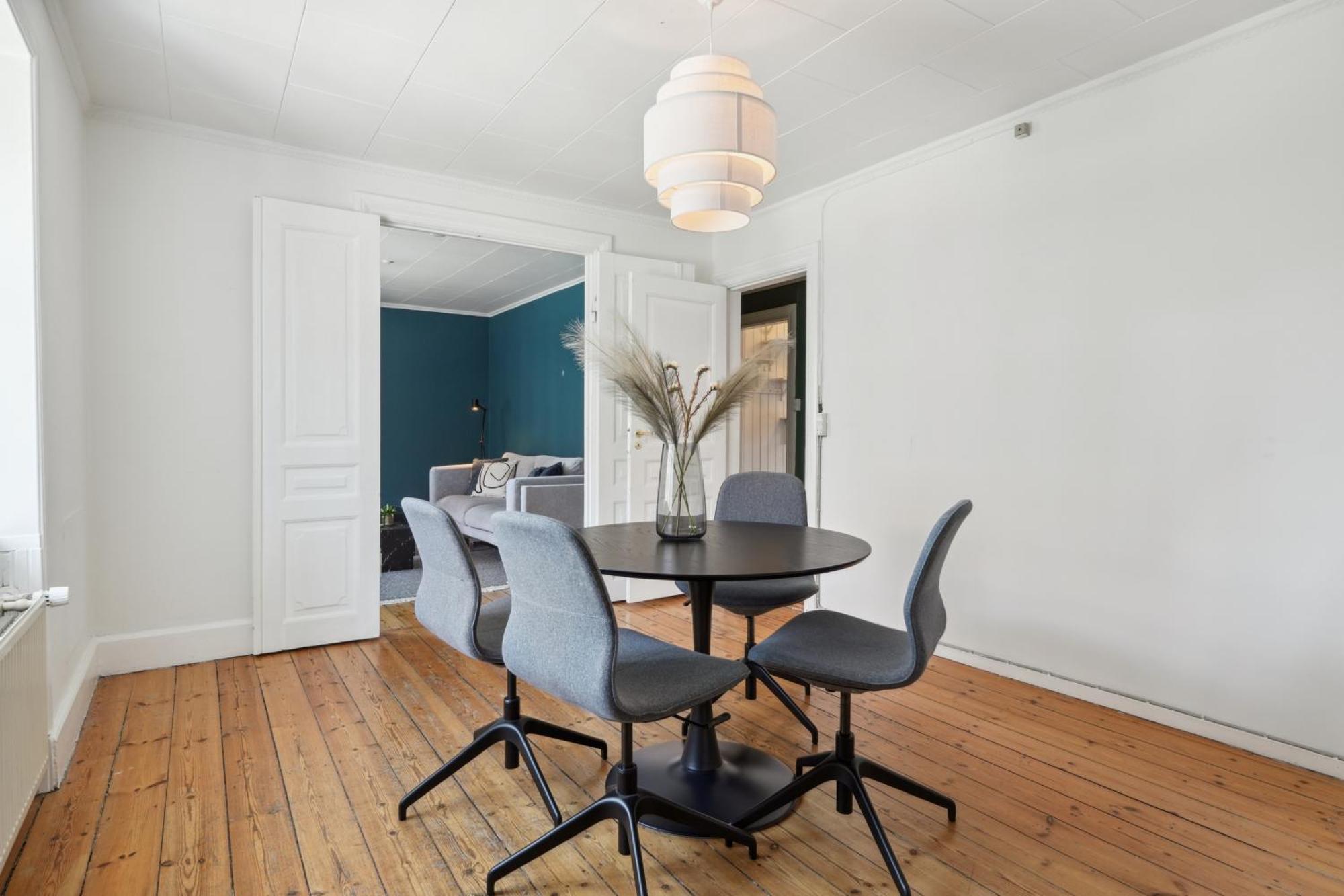 - 2br Sophisticated Urban Retreat Apartment Copenhagen